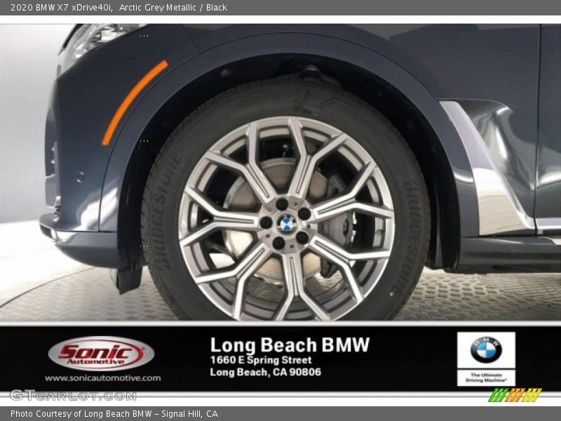 Arctic Grey Metallic / Black 2020 BMW X7 xDrive40i