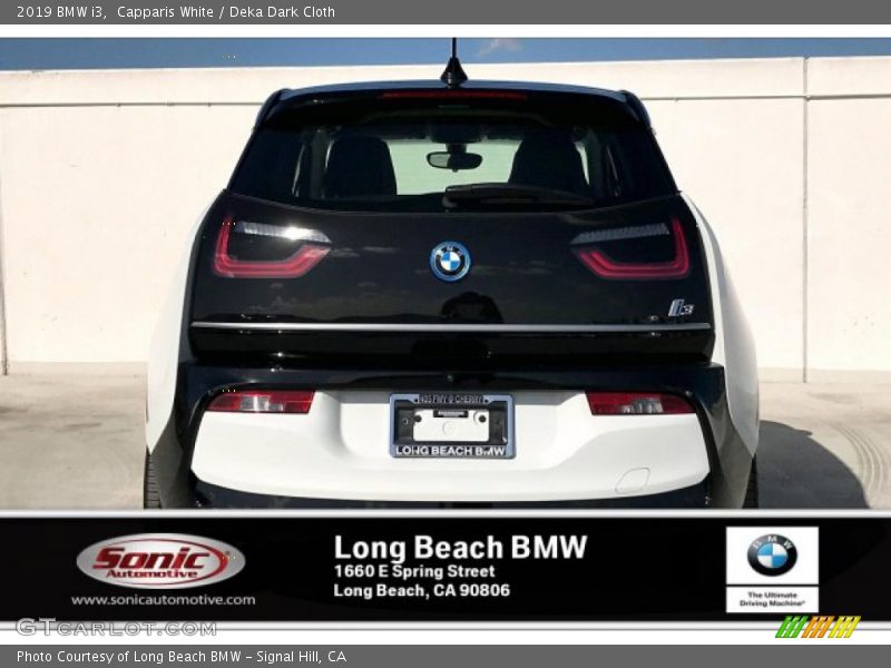 Capparis White / Deka Dark Cloth 2019 BMW i3