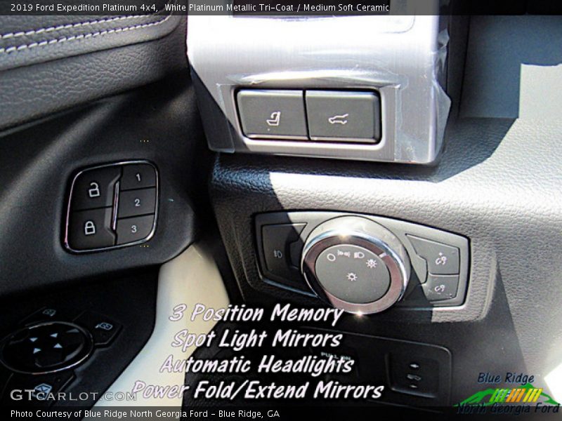 White Platinum Metallic Tri-Coat / Medium Soft Ceramic 2019 Ford Expedition Platinum 4x4