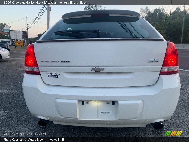 White / Ebony Black 2006 Chevrolet Malibu Maxx SS Wagon