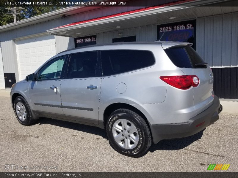 Silver Ice Metallic / Dark Gray/Light Gray 2011 Chevrolet Traverse LS