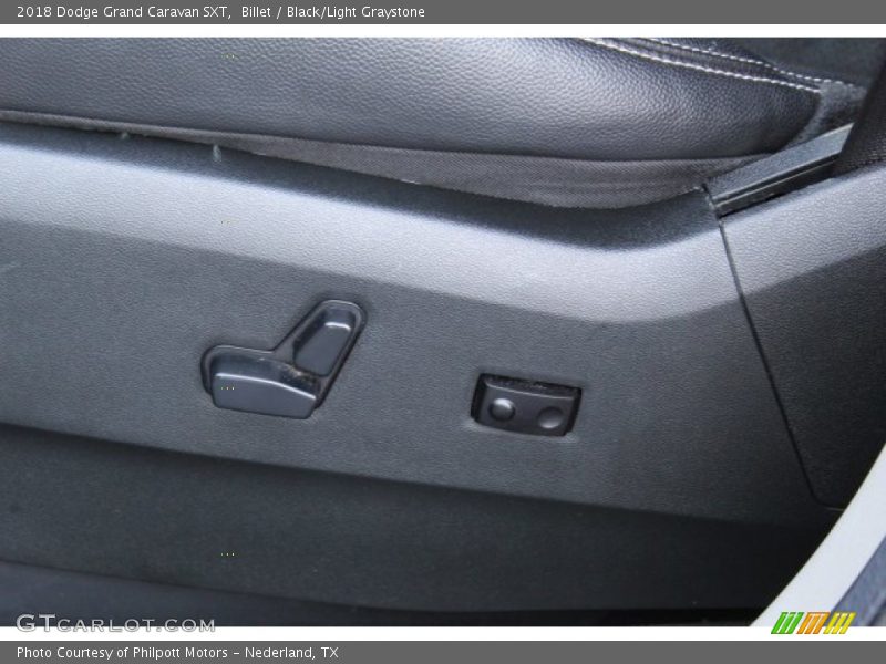 Billet / Black/Light Graystone 2018 Dodge Grand Caravan SXT