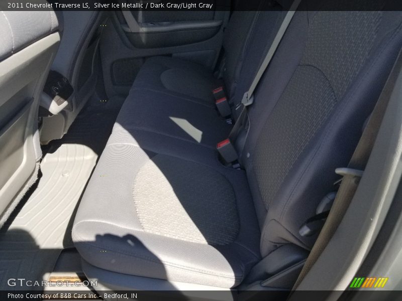 Silver Ice Metallic / Dark Gray/Light Gray 2011 Chevrolet Traverse LS