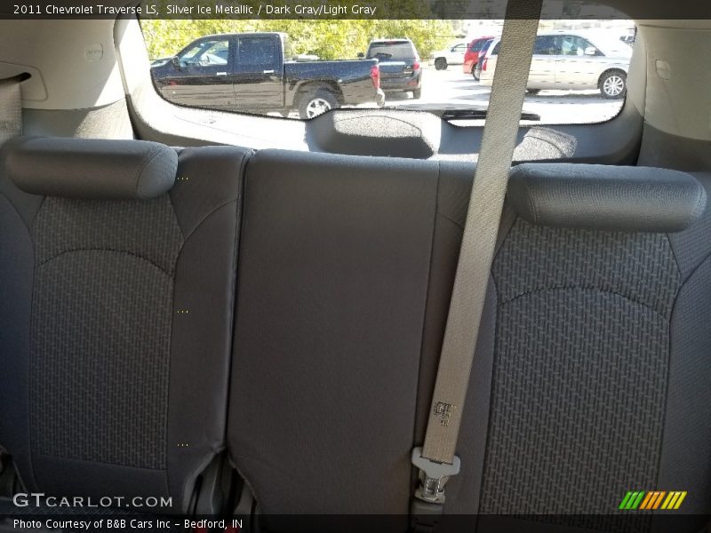 Silver Ice Metallic / Dark Gray/Light Gray 2011 Chevrolet Traverse LS