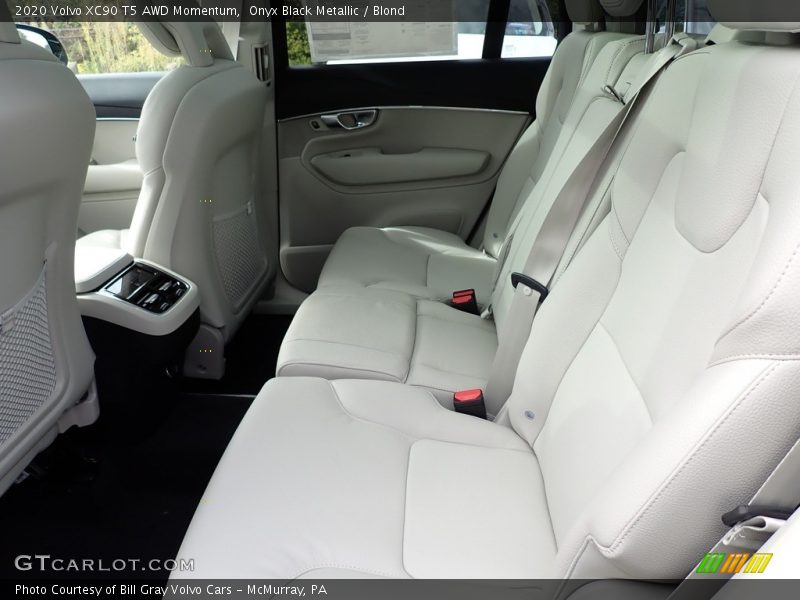 Rear Seat of 2020 XC90 T5 AWD Momentum