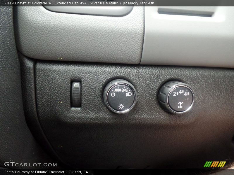 Silver Ice Metallic / Jet Black/Dark Ash 2019 Chevrolet Colorado WT Extended Cab 4x4