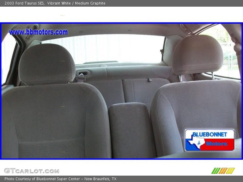 Vibrant White / Medium Graphite 2003 Ford Taurus SES