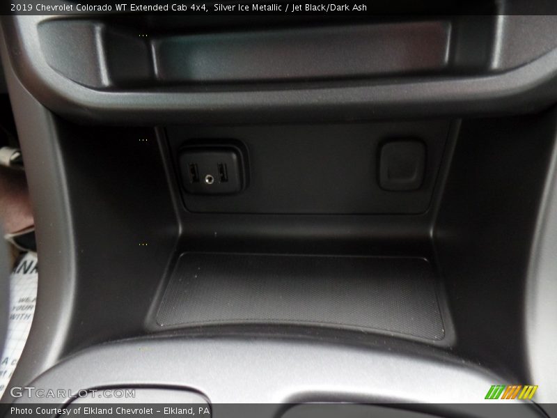 Silver Ice Metallic / Jet Black/Dark Ash 2019 Chevrolet Colorado WT Extended Cab 4x4