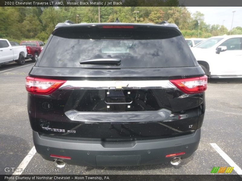 Mosaic Black Metallic / Jet Black 2020 Chevrolet Traverse LT AWD