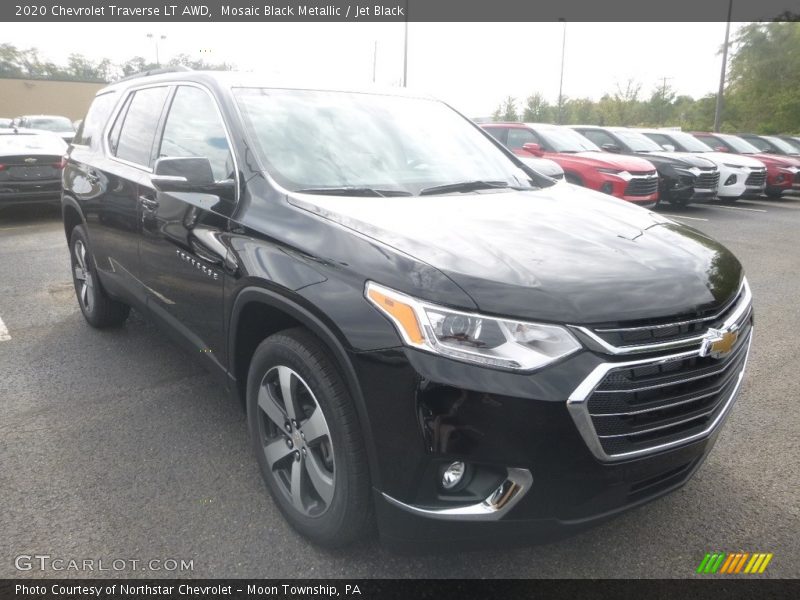Mosaic Black Metallic / Jet Black 2020 Chevrolet Traverse LT AWD