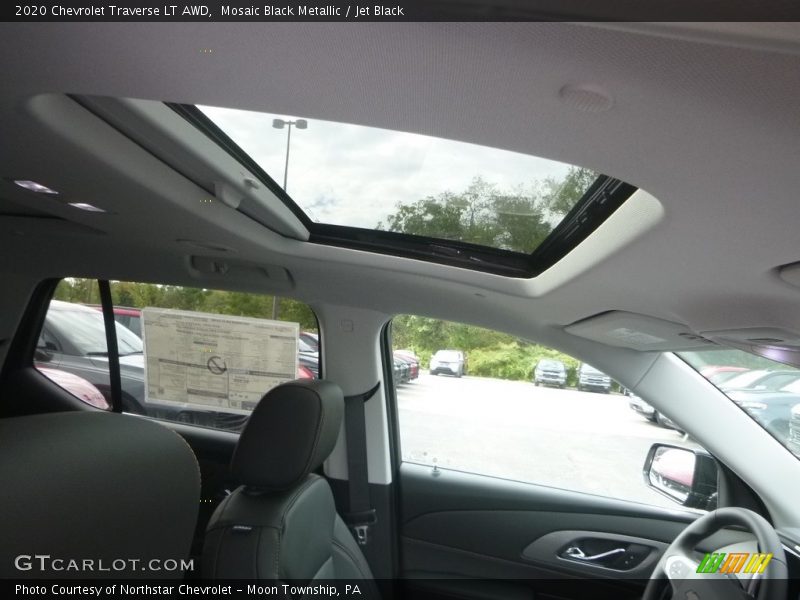 Mosaic Black Metallic / Jet Black 2020 Chevrolet Traverse LT AWD