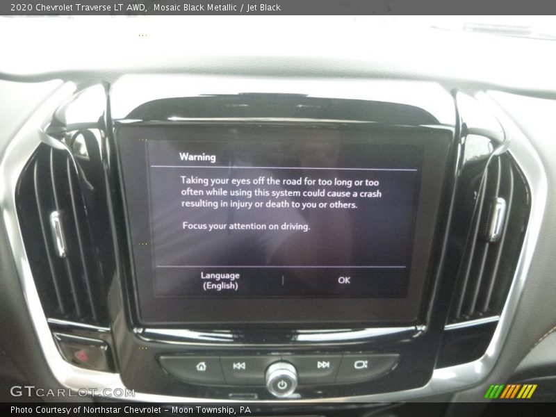 Mosaic Black Metallic / Jet Black 2020 Chevrolet Traverse LT AWD