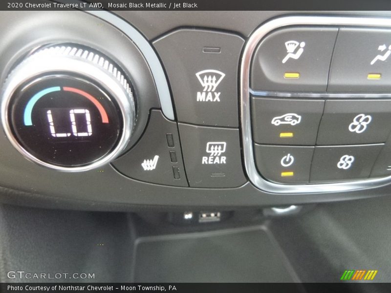 Mosaic Black Metallic / Jet Black 2020 Chevrolet Traverse LT AWD