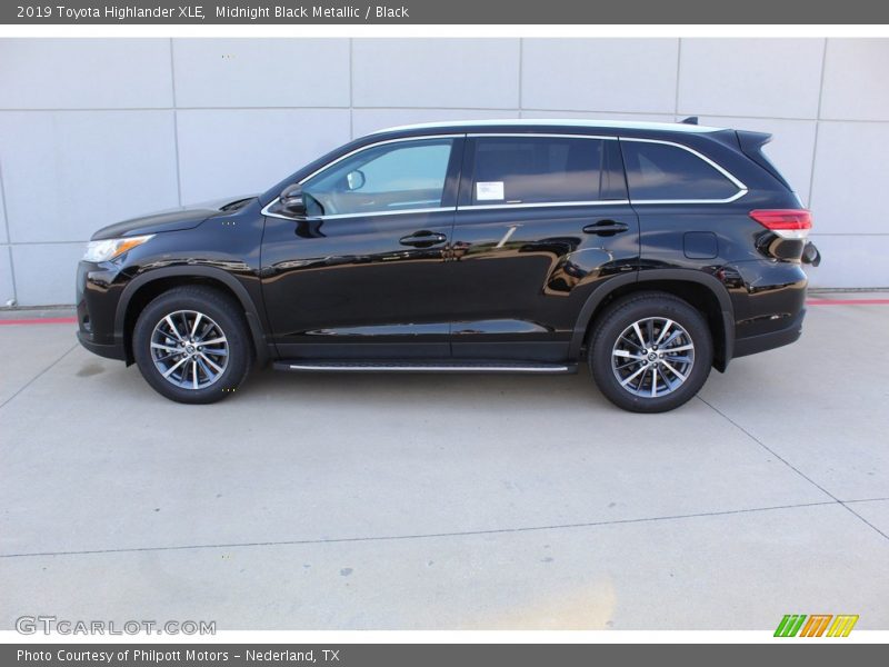 Midnight Black Metallic / Black 2019 Toyota Highlander XLE