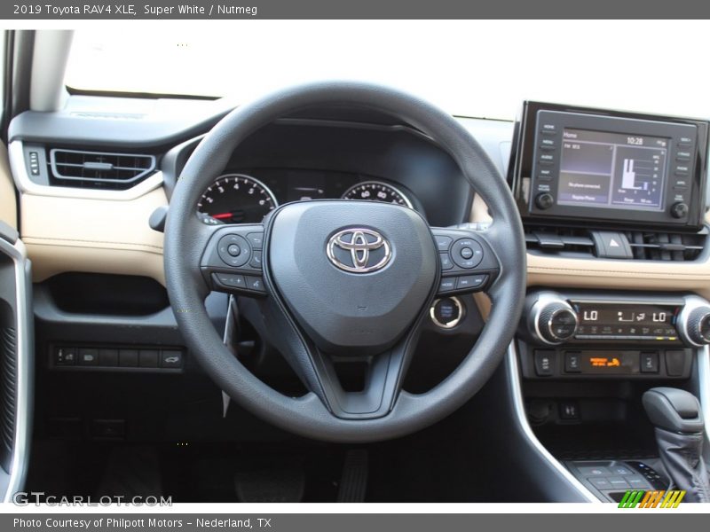 Super White / Nutmeg 2019 Toyota RAV4 XLE