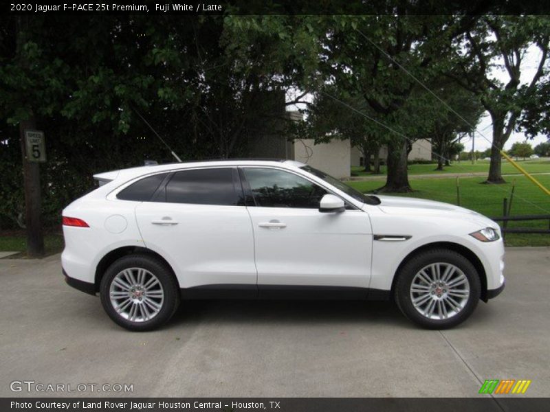 Fuji White / Latte 2020 Jaguar F-PACE 25t Premium