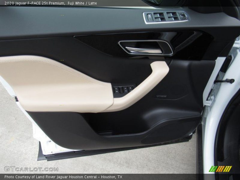 Fuji White / Latte 2020 Jaguar F-PACE 25t Premium