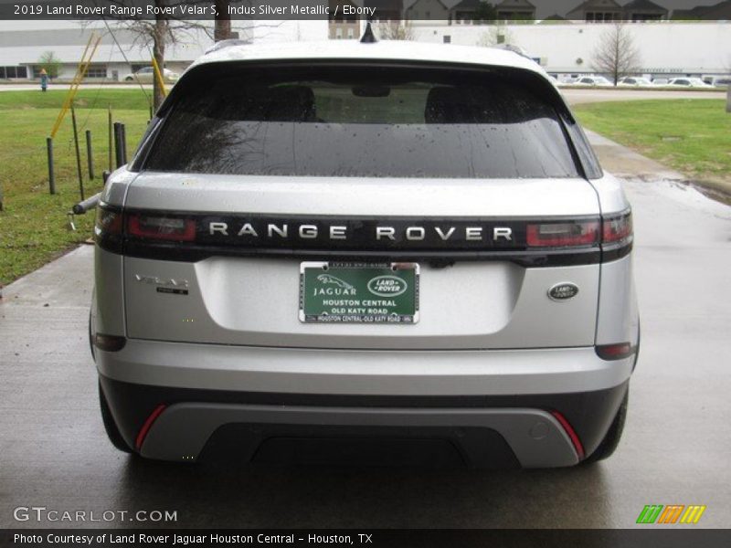 Indus Silver Metallic / Ebony 2019 Land Rover Range Rover Velar S