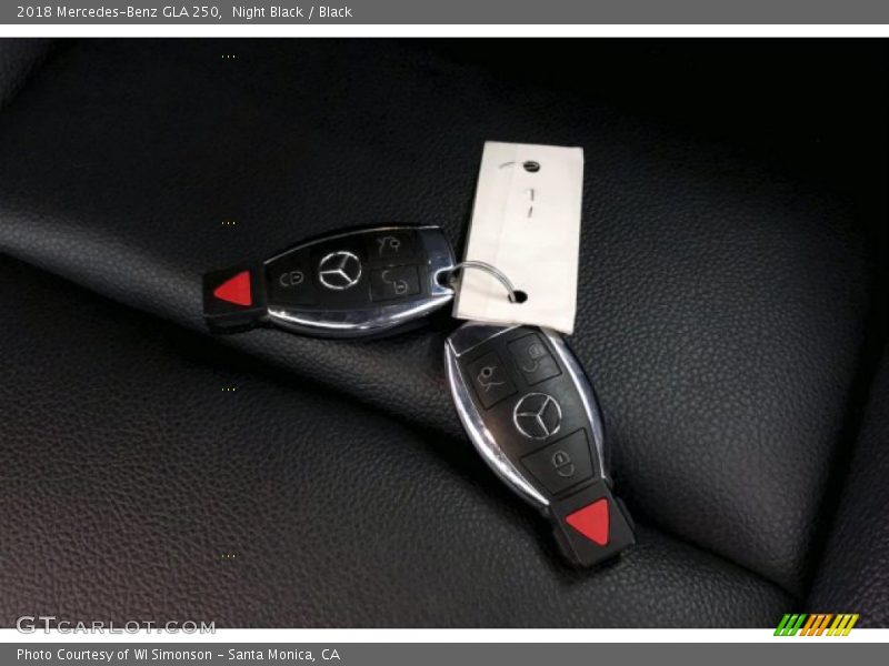 Night Black / Black 2018 Mercedes-Benz GLA 250
