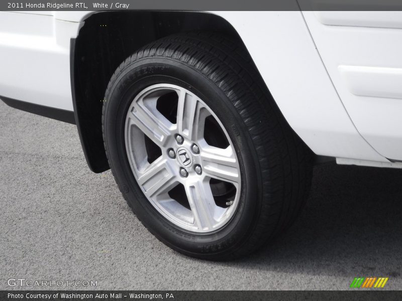 White / Gray 2011 Honda Ridgeline RTL