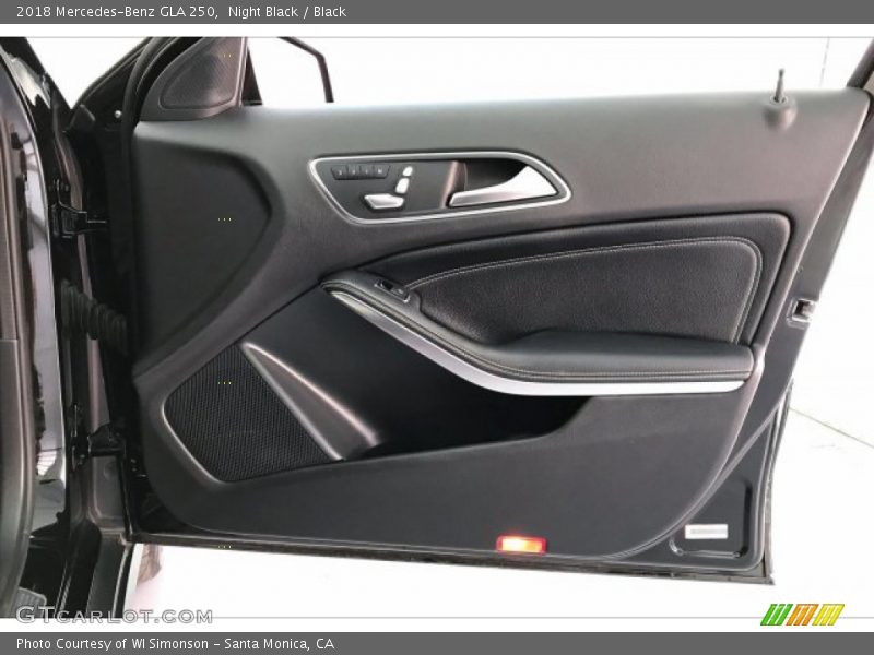 Night Black / Black 2018 Mercedes-Benz GLA 250