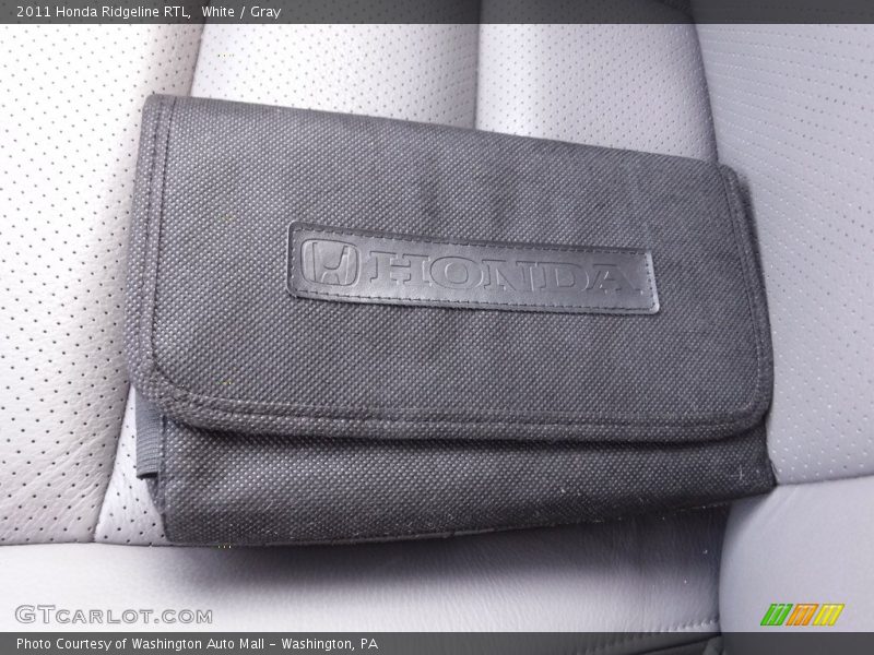 White / Gray 2011 Honda Ridgeline RTL