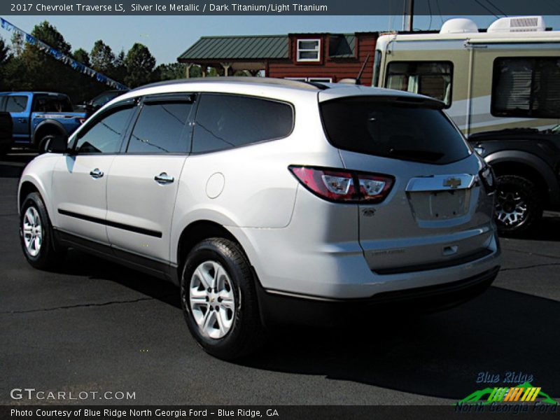 Silver Ice Metallic / Dark Titanium/Light Titanium 2017 Chevrolet Traverse LS