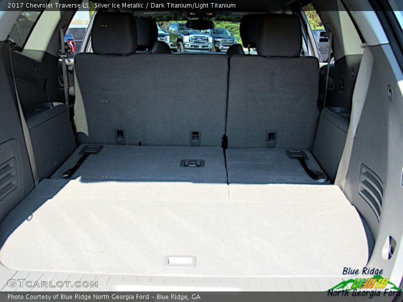 Silver Ice Metallic / Dark Titanium/Light Titanium 2017 Chevrolet Traverse LS