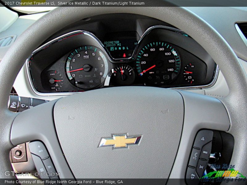 Silver Ice Metallic / Dark Titanium/Light Titanium 2017 Chevrolet Traverse LS