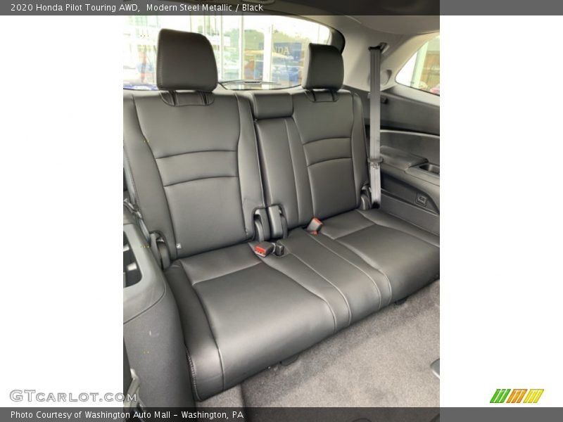 Modern Steel Metallic / Black 2020 Honda Pilot Touring AWD
