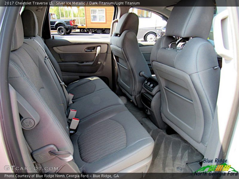 Silver Ice Metallic / Dark Titanium/Light Titanium 2017 Chevrolet Traverse LS