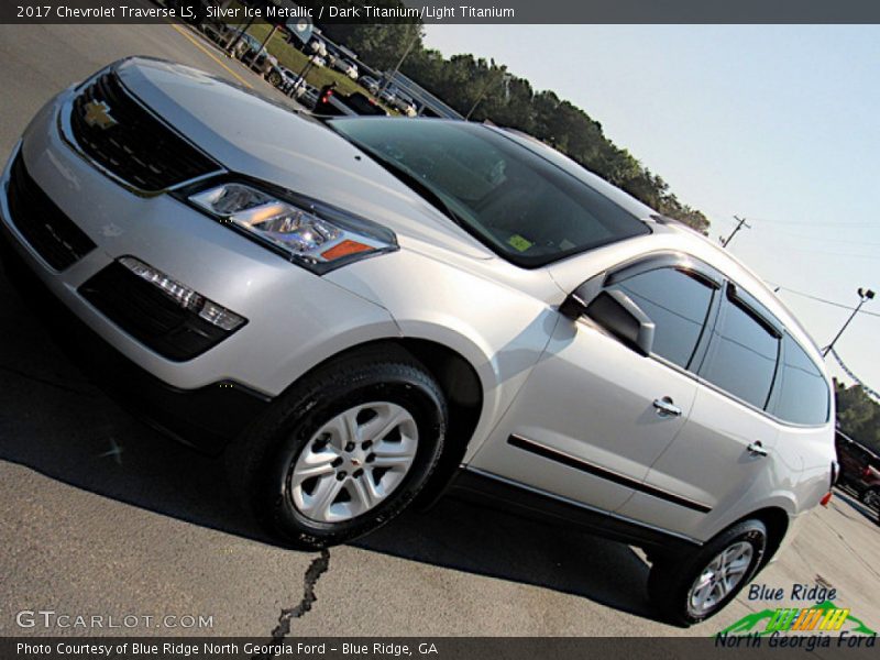 Silver Ice Metallic / Dark Titanium/Light Titanium 2017 Chevrolet Traverse LS