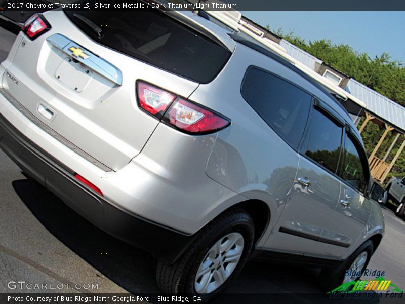 Silver Ice Metallic / Dark Titanium/Light Titanium 2017 Chevrolet Traverse LS