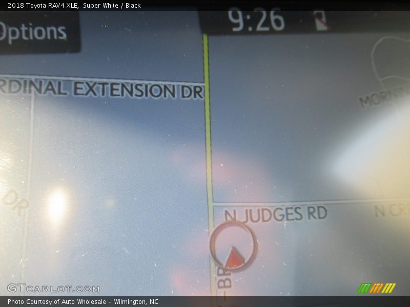 Super White / Black 2018 Toyota RAV4 XLE