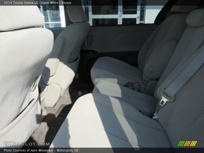 Super White / Bisque 2014 Toyota Sienna LE