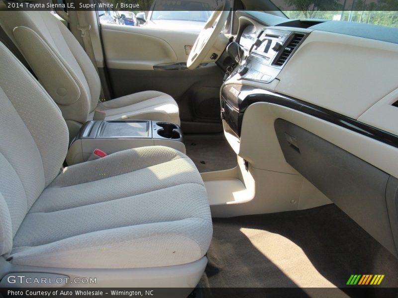 Super White / Bisque 2014 Toyota Sienna LE