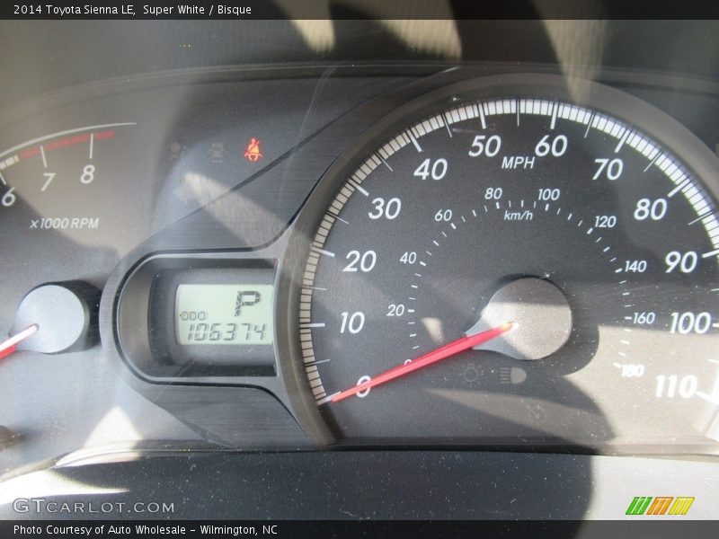 Super White / Bisque 2014 Toyota Sienna LE