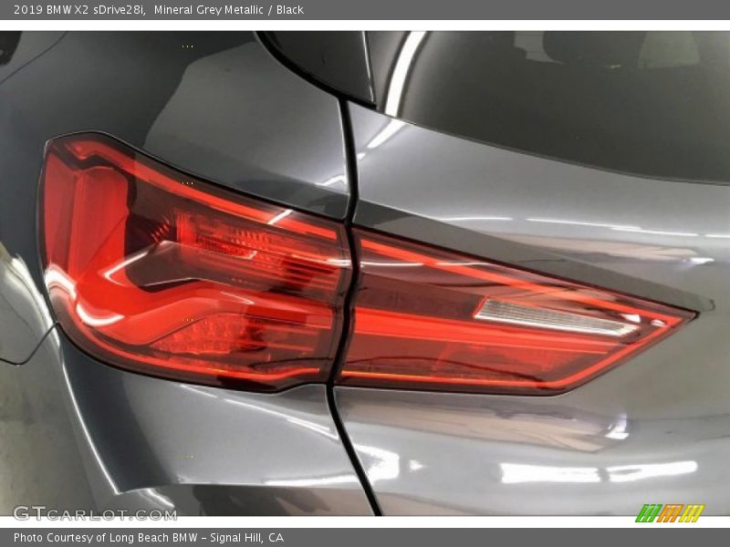 Mineral Grey Metallic / Black 2019 BMW X2 sDrive28i