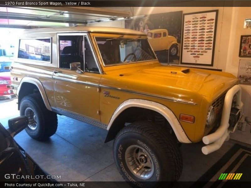Yellow / Black 1970 Ford Bronco Sport Wagon