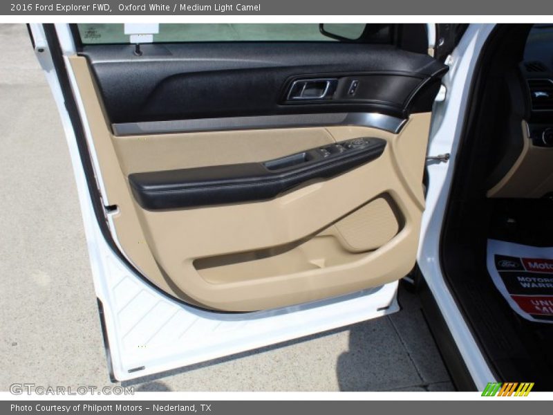 Oxford White / Medium Light Camel 2016 Ford Explorer FWD