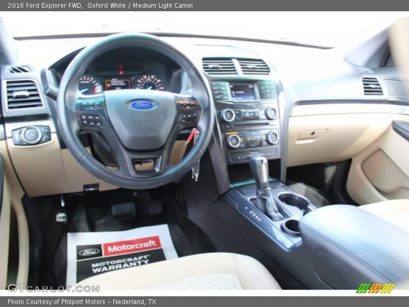 Oxford White / Medium Light Camel 2016 Ford Explorer FWD