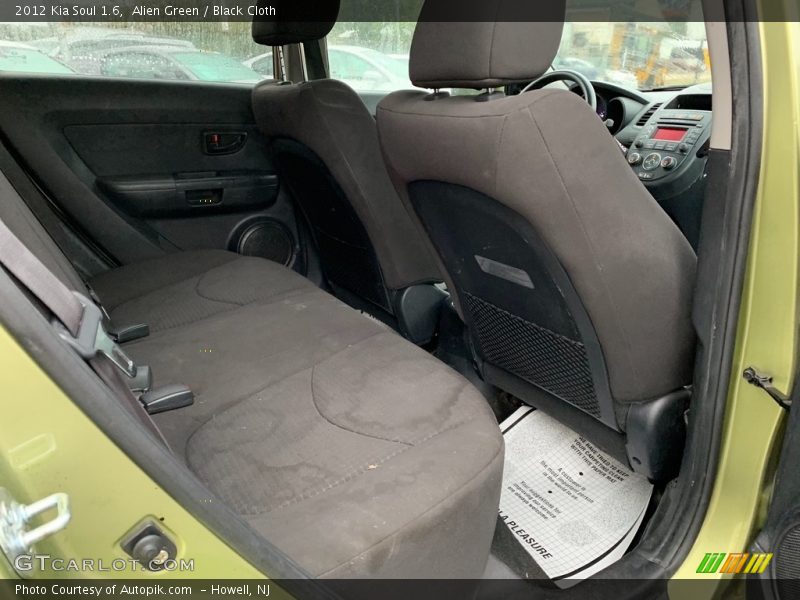 Alien Green / Black Cloth 2012 Kia Soul 1.6