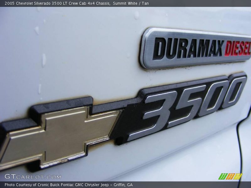 Summit White / Tan 2005 Chevrolet Silverado 3500 LT Crew Cab 4x4 Chassis