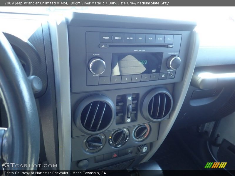 Bright Silver Metallic / Dark Slate Gray/Medium Slate Gray 2009 Jeep Wrangler Unlimited X 4x4