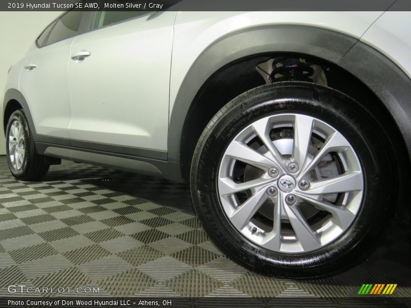 Molten Silver / Gray 2019 Hyundai Tucson SE AWD