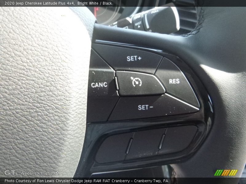 Bright White / Black 2020 Jeep Cherokee Latitude Plus 4x4