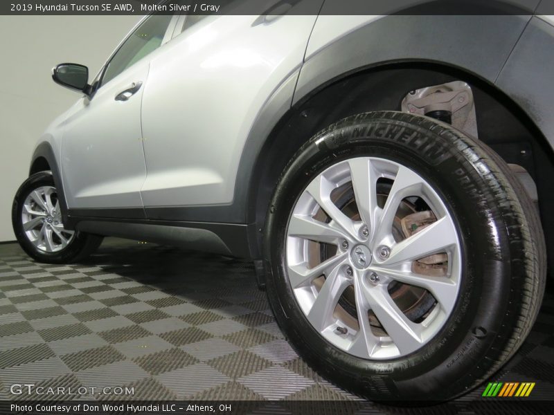 Molten Silver / Gray 2019 Hyundai Tucson SE AWD