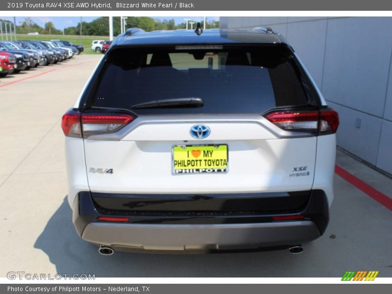 Blizzard White Pearl / Black 2019 Toyota RAV4 XSE AWD Hybrid