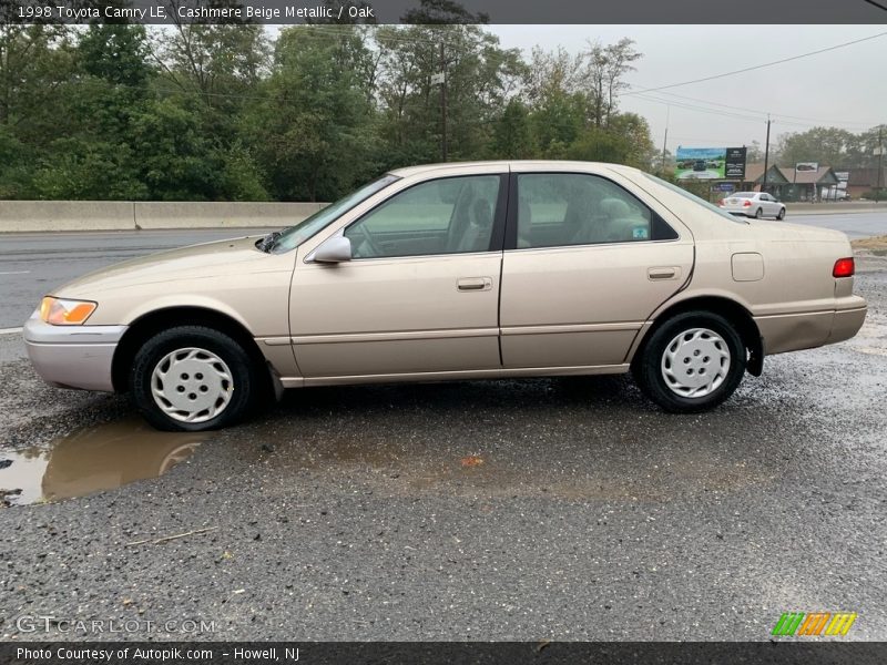 Cashmere Beige Metallic / Oak 1998 Toyota Camry LE