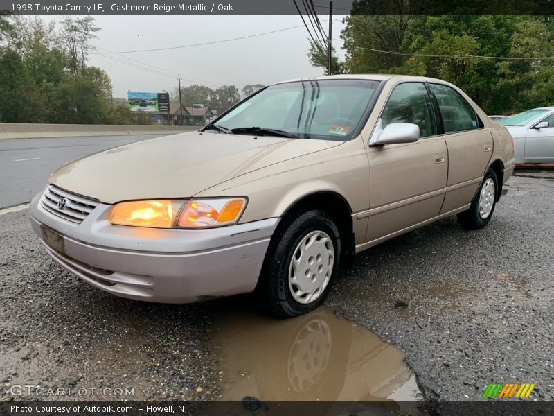 Cashmere Beige Metallic / Oak 1998 Toyota Camry LE